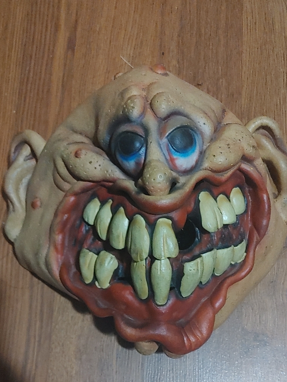 2002 The Paper Magic Group Horror Wall Mask